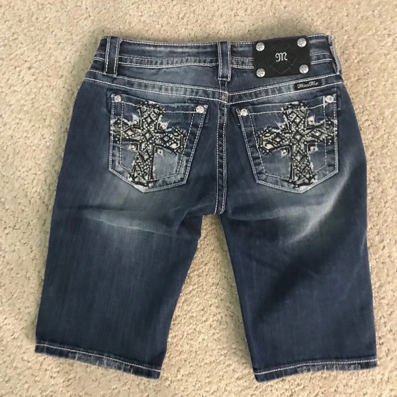 Miss Me Shorts - Picture 2 of 4